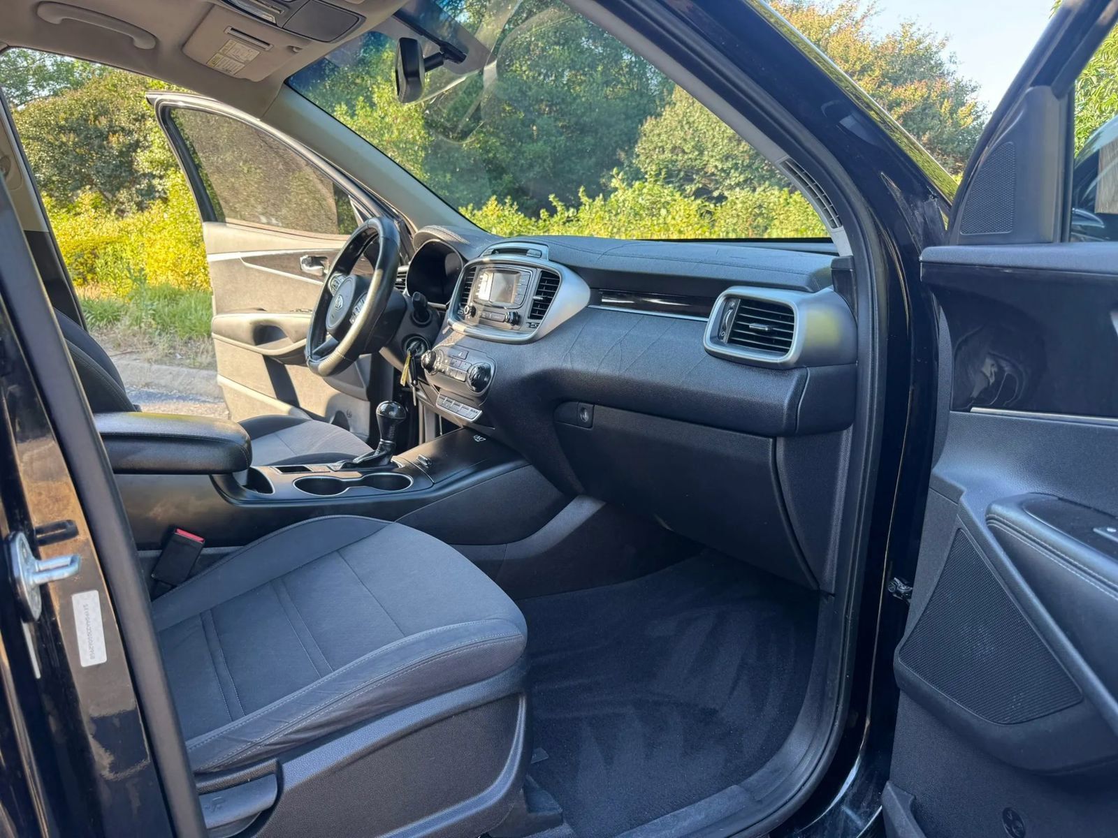 Used 2016 Kia Sorento FWD w/ LX Convenience Package image 13