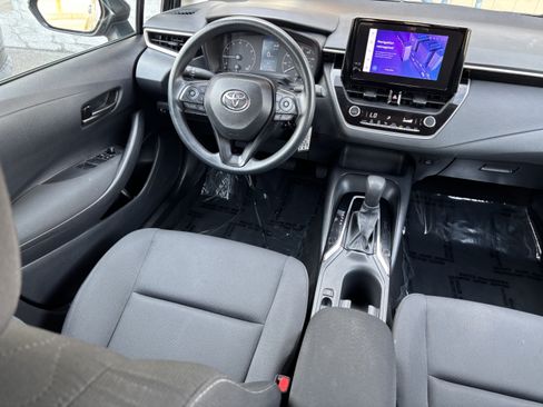 Used 2024 Toyota Corolla LE FWD image 20