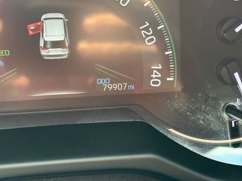 Used 2023 Toyota RAV4 LE FWD image 4