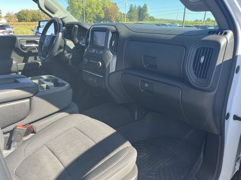 Used 2021 Chevrolet Silverado 1500 Custom Trail Boss AWD/4WD image 26