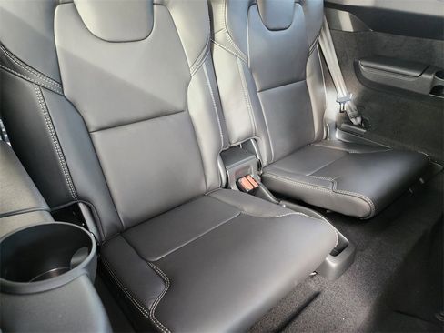 New 2026 Volvo XC90 B6 Ultra w/ Lounge Package image 23