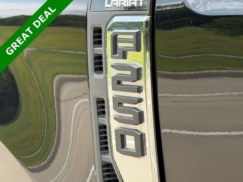 Used 2025 Ford F250 Lariat AWD/4WD image 14