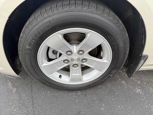 Used 2013 Chevrolet Malibu LS w/ Protection Package FWD image 8