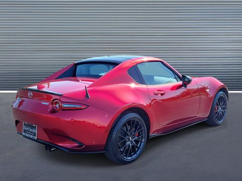 Used 2025 MAZDA MX-5 Miata RF Club RWD image 3