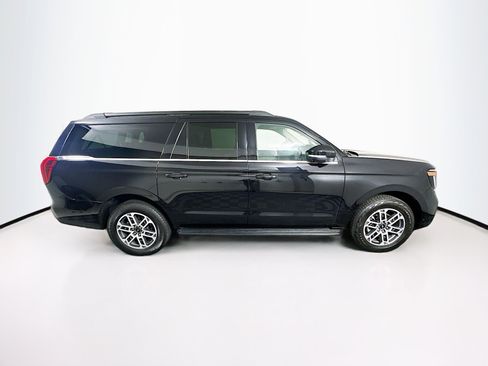 Used 2025 Ford Expedition Max Active AWD/4WD image 10