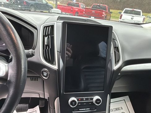 Used 2023 Ford Edge SEL AWD/4WD image 22