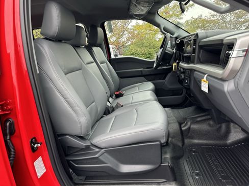 New 2026 Ford F350 XL w/ XL Chrome Package image 35