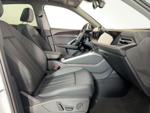 Certified 2025 Audi Q5 Premium w/ Convenience Package AWD/4WD image 29