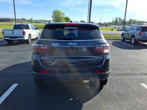 Used 2018 Jeep Compass Limited AWD/4WD image 4
