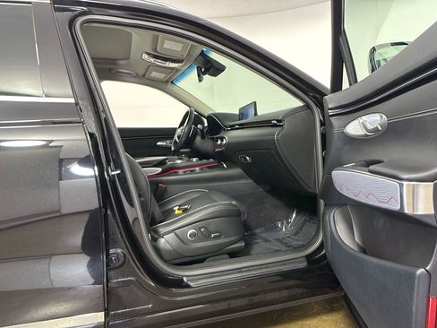 Used 2024 Genesis GV70 2.5T w/ Advanced Package AWD/4WD image 14