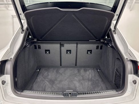 Certified 2024 Porsche Macan image 58