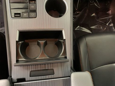 Used 2022 Toyota Sienna XSE FWD image 28