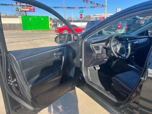 Used 2016 Toyota Corolla S image 9