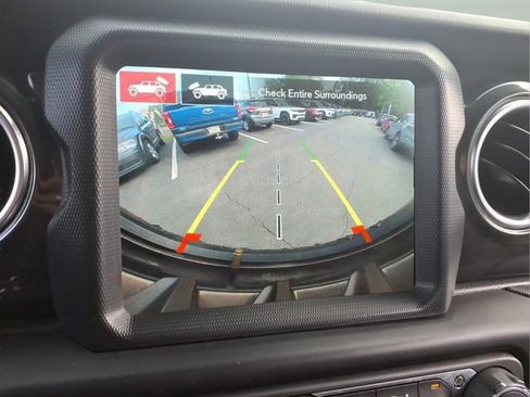 Used 2021 Jeep Wrangler Unlimited Rubicon w/ Trailer Tow Package AWD/4WD image 36