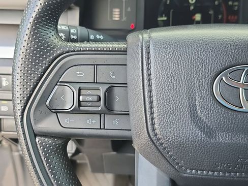 Used 2026 Toyota Tacoma SR5 AWD/4WD image 17