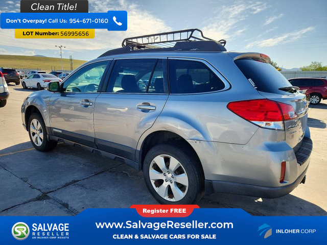 Used 2011 Subaru Outback 2.5i Premium w/ All-Weather Pkg AWD/4WD image 3