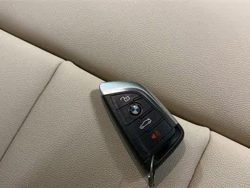 Used 2021 BMW 330i xDrive Sedan w/ Driving Assistance Package image 36