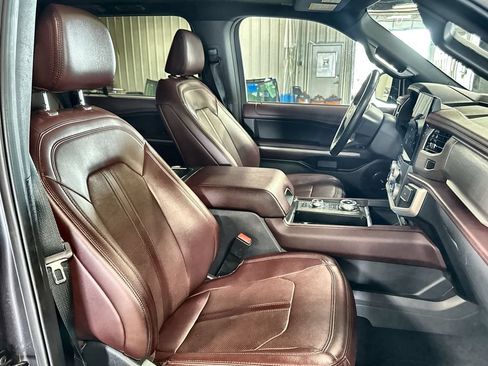 Certified 2024 Ford Expedition Limited AWD/4WD image 33