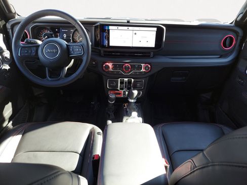 Certified 2025 Jeep Gladiator Rubicon image 3