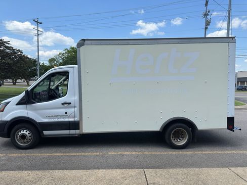 Used 2022 Ford Transit 350 DRW RWD image 7