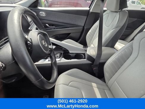 Used 2024 Hyundai Elantra Limited FWD image 8