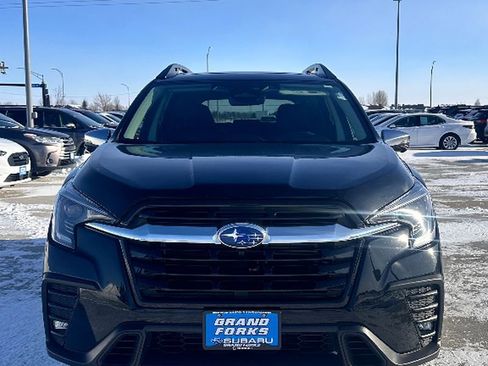 Used 2023 Subaru Ascent Limited w/ Technology Package image 3