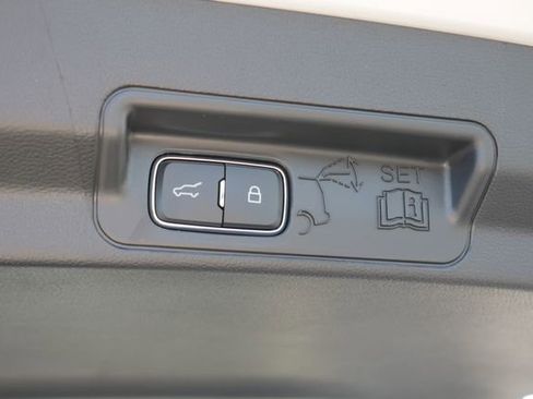 New 2026 Ford Explorer Active AWD/4WD image 13