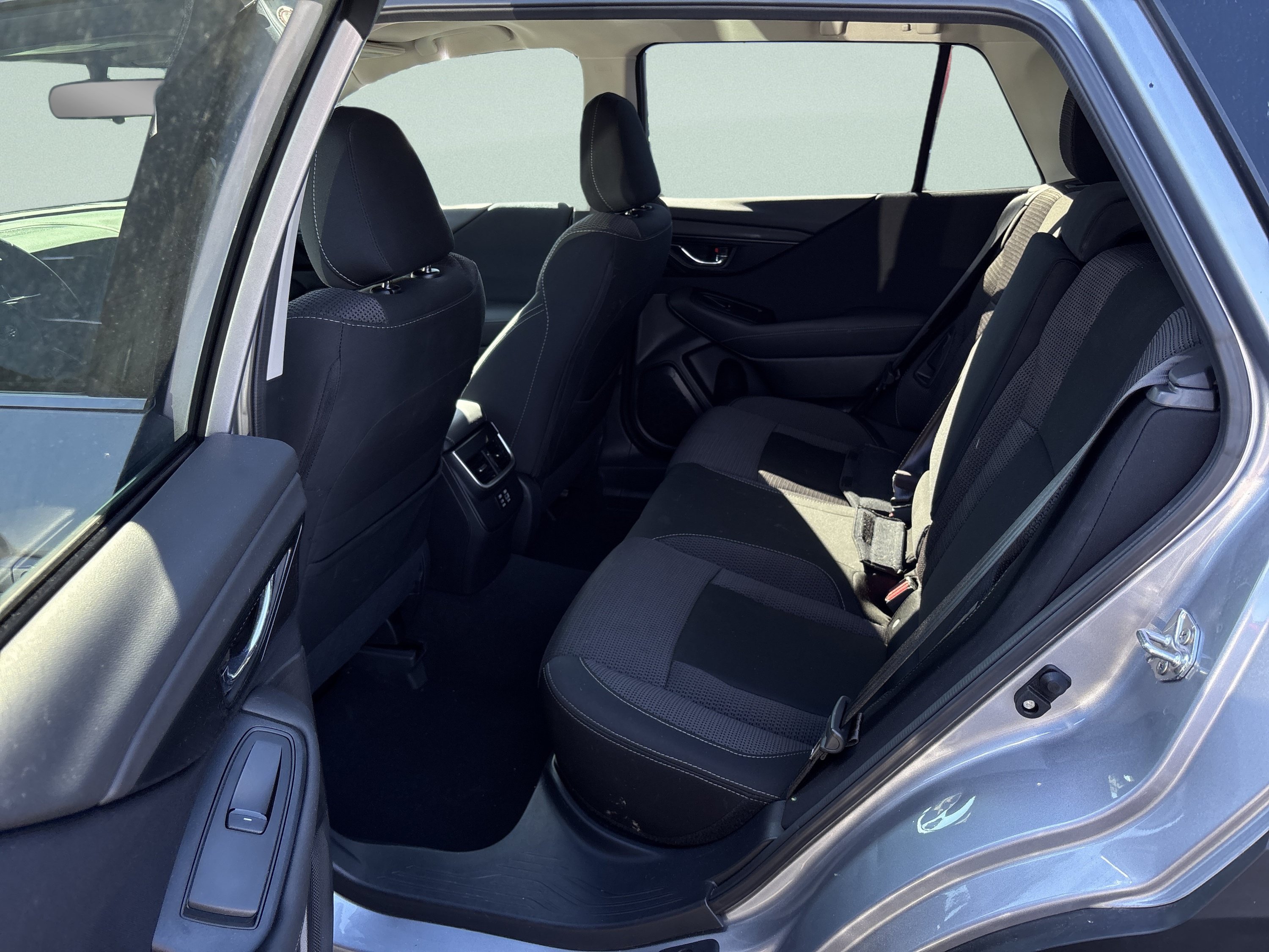 Used 2025 Subaru Outback Premium AWD/4WD image 17