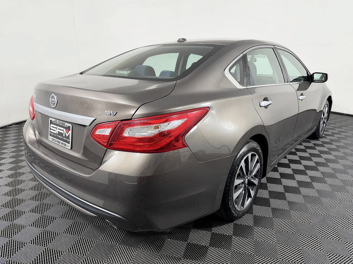 Used 2017 Nissan Altima 2.5 SV FWD image 8