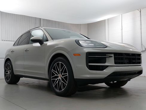 New 2026 Porsche Cayenne image 9