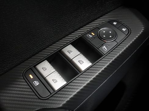 New 2026 Mitsubishi Outlander ES image 10