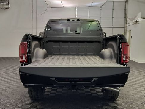 New 2026 RAM 3500 Big Horn AWD/4WD image 19