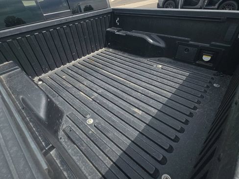 Used 2021 Toyota Tacoma TRD Sport w/ Technology Package RWD image 8