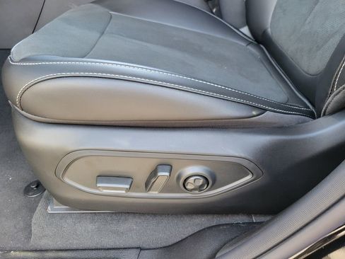 New 2026 Jeep Grand Cherokee Altitude image 15