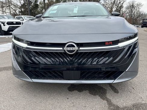 New 2026 Nissan Sentra SR w/ SR Premium Package FWD image 36
