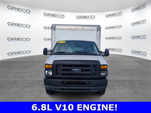 Used 2017 Ford E-350 and Econoline 350 Super Duty image 3
