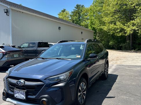 Used 2024 Subaru Outback Limited AWD/4WD image 1