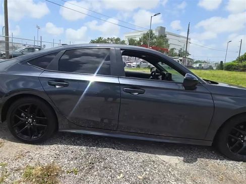 Used 2025 Honda Civic Sport image 6