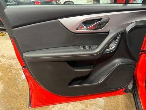 Used 2025 Chevrolet Blazer LT image 13
