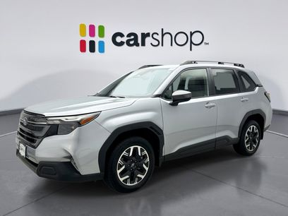 Used 2025 Subaru Forester Premium w/ Convenience Package #1