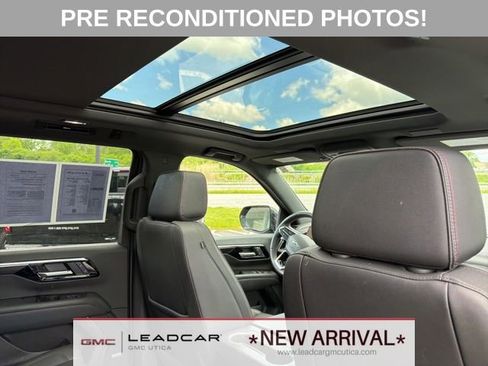 Used 2025 Chevrolet Tahoe RST w/ Comfort Package AWD/4WD image 18
