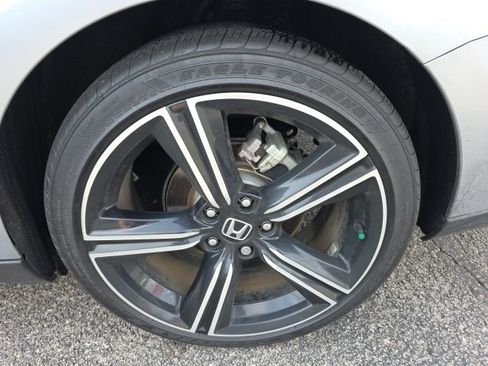 Used 2024 Honda Accord Sport image 5