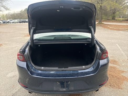 Used 2020 MAZDA MAZDA3 Premium image 25