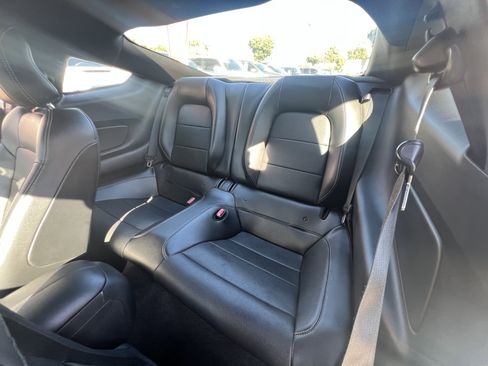 Used 2017 Ford Mustang Premium image 22
