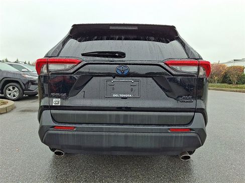 Certified 2024 Toyota RAV4 XLE Premium image 5