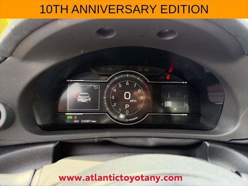 Certified 2023 Toyota GR86 10th Anniversary SE RWD image 33