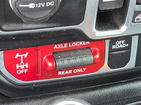 Used 2024 Jeep Wrangler Willys image 20