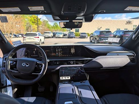 New 2026 INFINITI QX80 4WD w/ Sport Exterior Package image 19