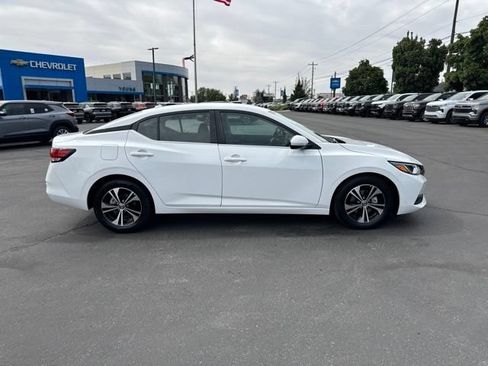 Used 2022 Nissan Sentra SV FWD image 8