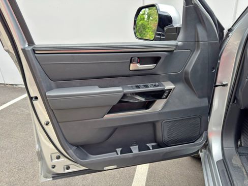 Used 2022 Toyota Tundra Limited AWD/4WD image 45